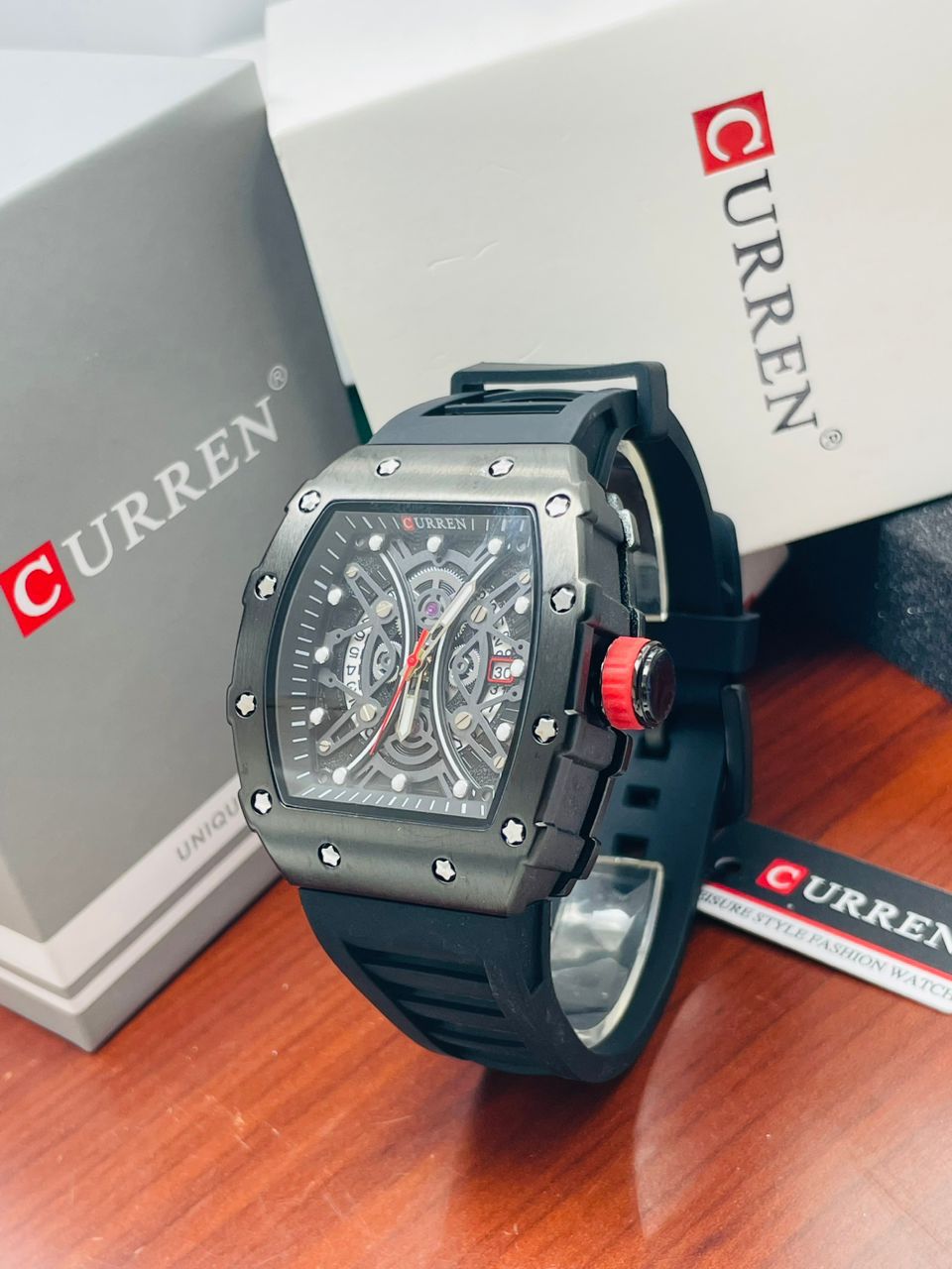 CURREN Chronographe Sport Tonneau